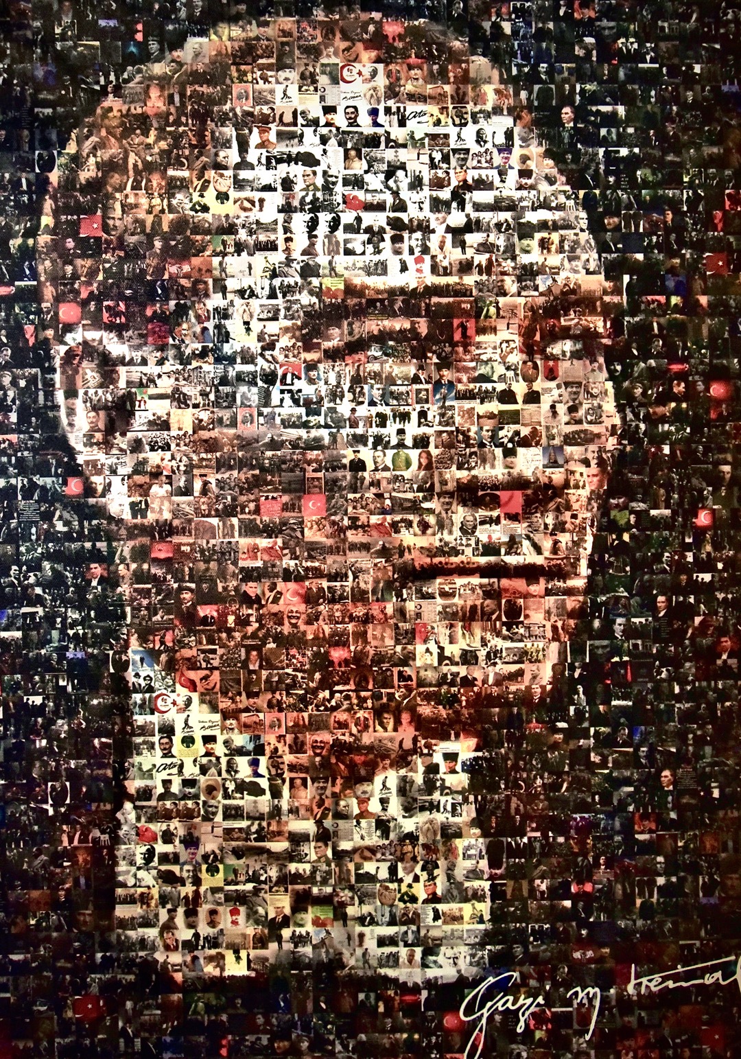 Atatürk Fotoğraflarından Oluşturulmuş Atatürk Posteri