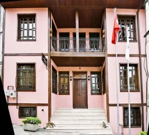 Gurabahane-i Laklakan (Düşkün Leylek Evi)