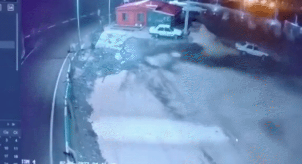 Depremin Şiddetini Gösteren Kısa Bir Video