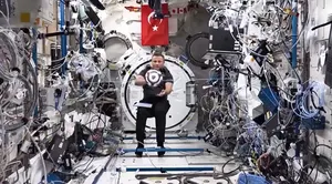 Türkiye Astronotu Alper Gezeravcı'dan Bilimsel Deneyler