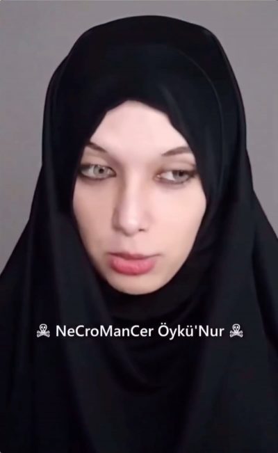 Türkiye’den İnsan Manzaraları: Çarşaflı Büyücü